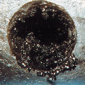 Exemple de boue dans la tuyauterie d'huile de lubrification